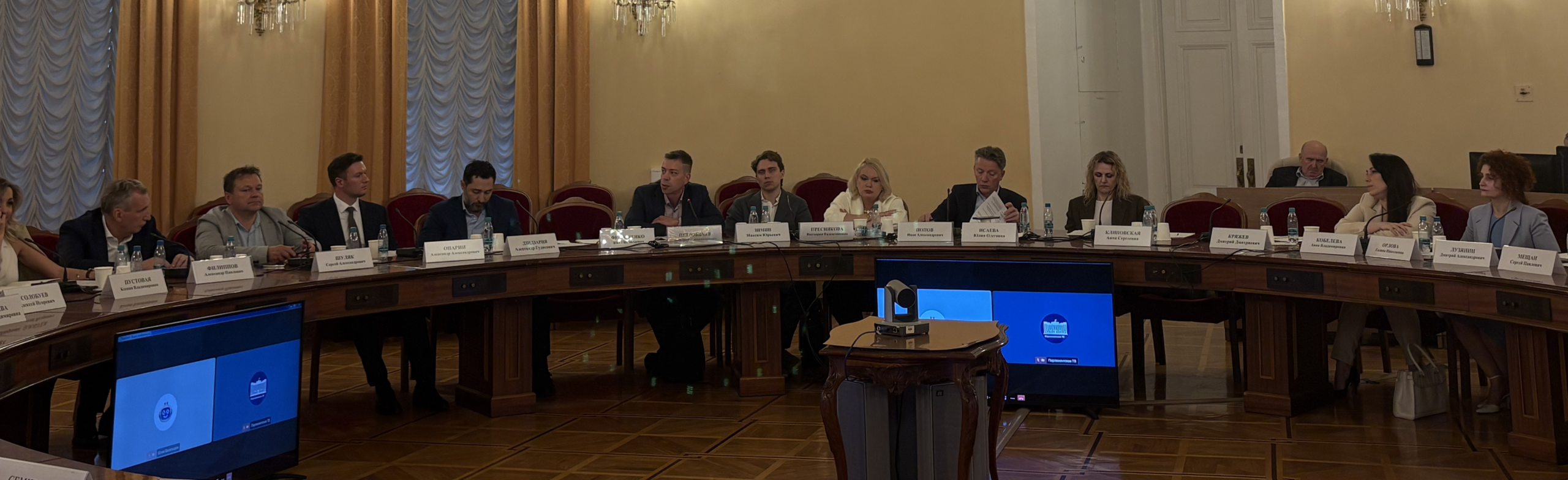 Представители РААС обсудили в Госдуме системные проблемы аптечного сегмента